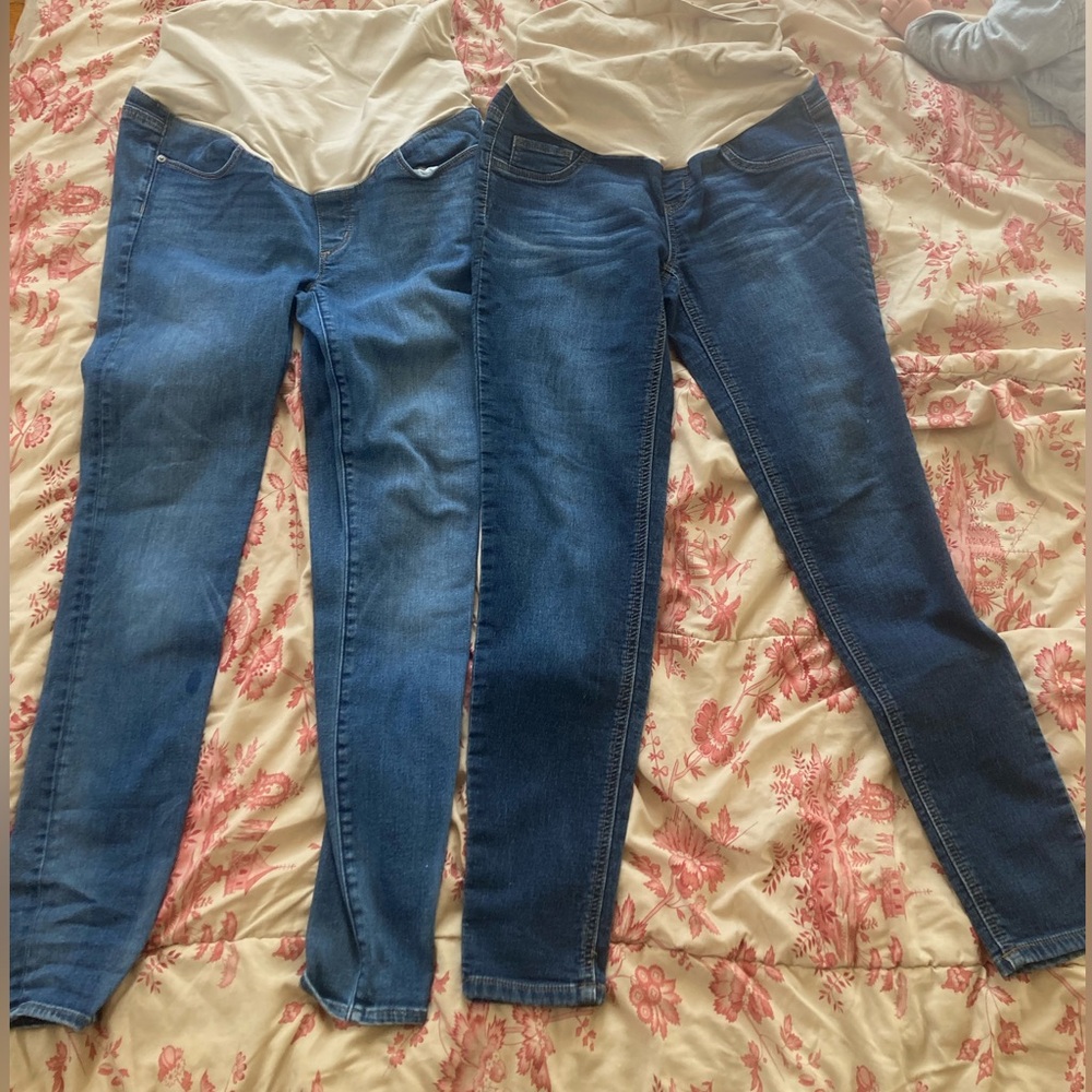 2 pairs of maternity jeans Loft & Indigo Blue Brand